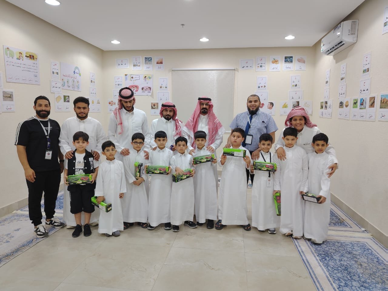 تكريم الطلاب المتفوقين